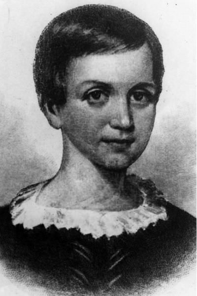 Emily Elizabeth Dickinson circa 1850. (Photo by Hulton Archive/Getty Images)