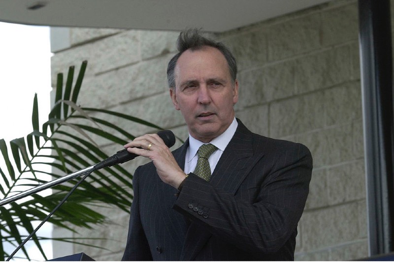   Main image: Paul Keating (Patrick Riviere/Getty Images)