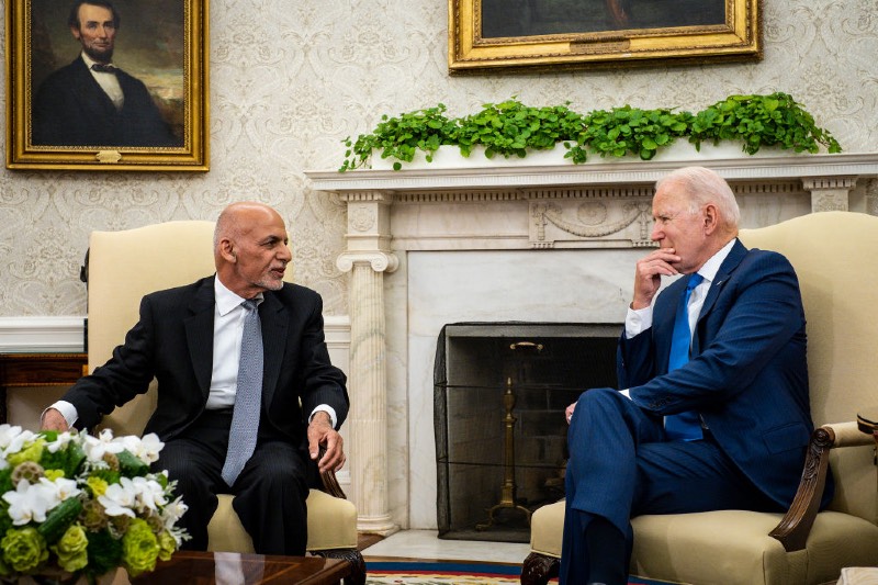 Main image: U.S. President Joe Biden (R) hosts Afghanistan President Ashraf Ghani in the Oval Office at the White House (Getty Images/Pool)