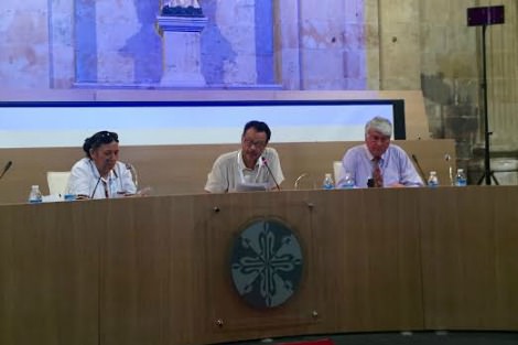 Frank Brennan speaking in the New Chapter House at Convento de San Esteban, Salamanca, with Marcela Soto Ahumada OP from Bolivia